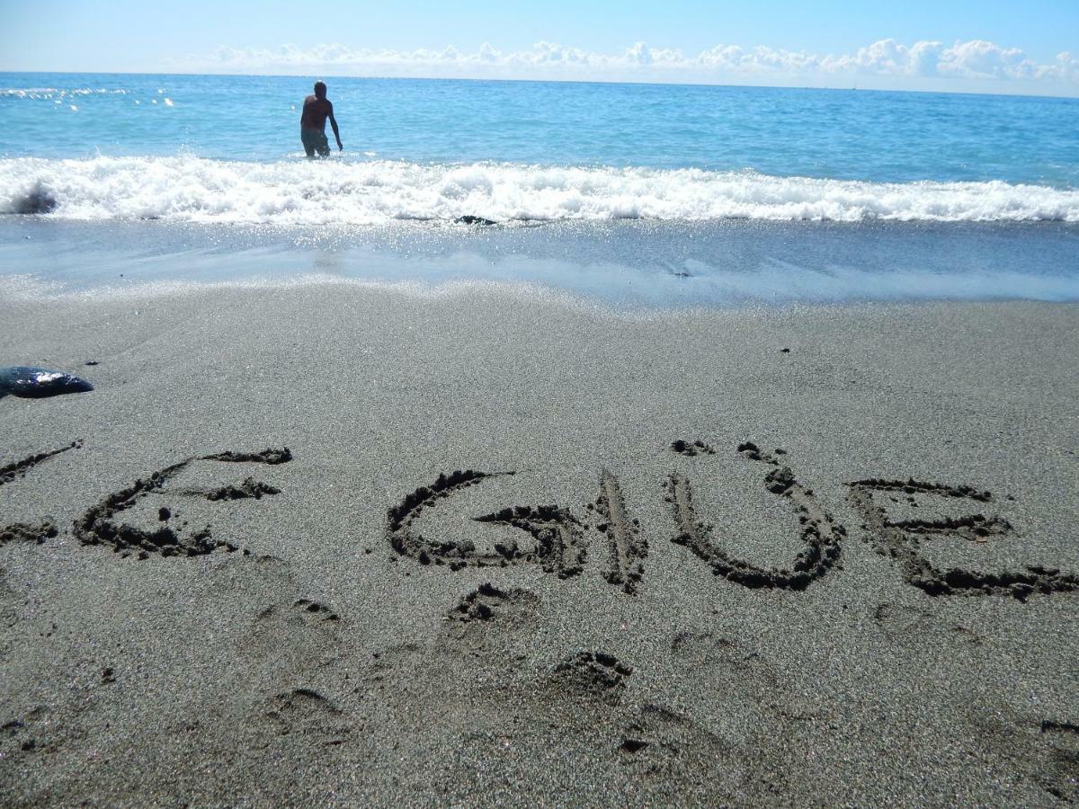Le Giuee Guest house Genoa